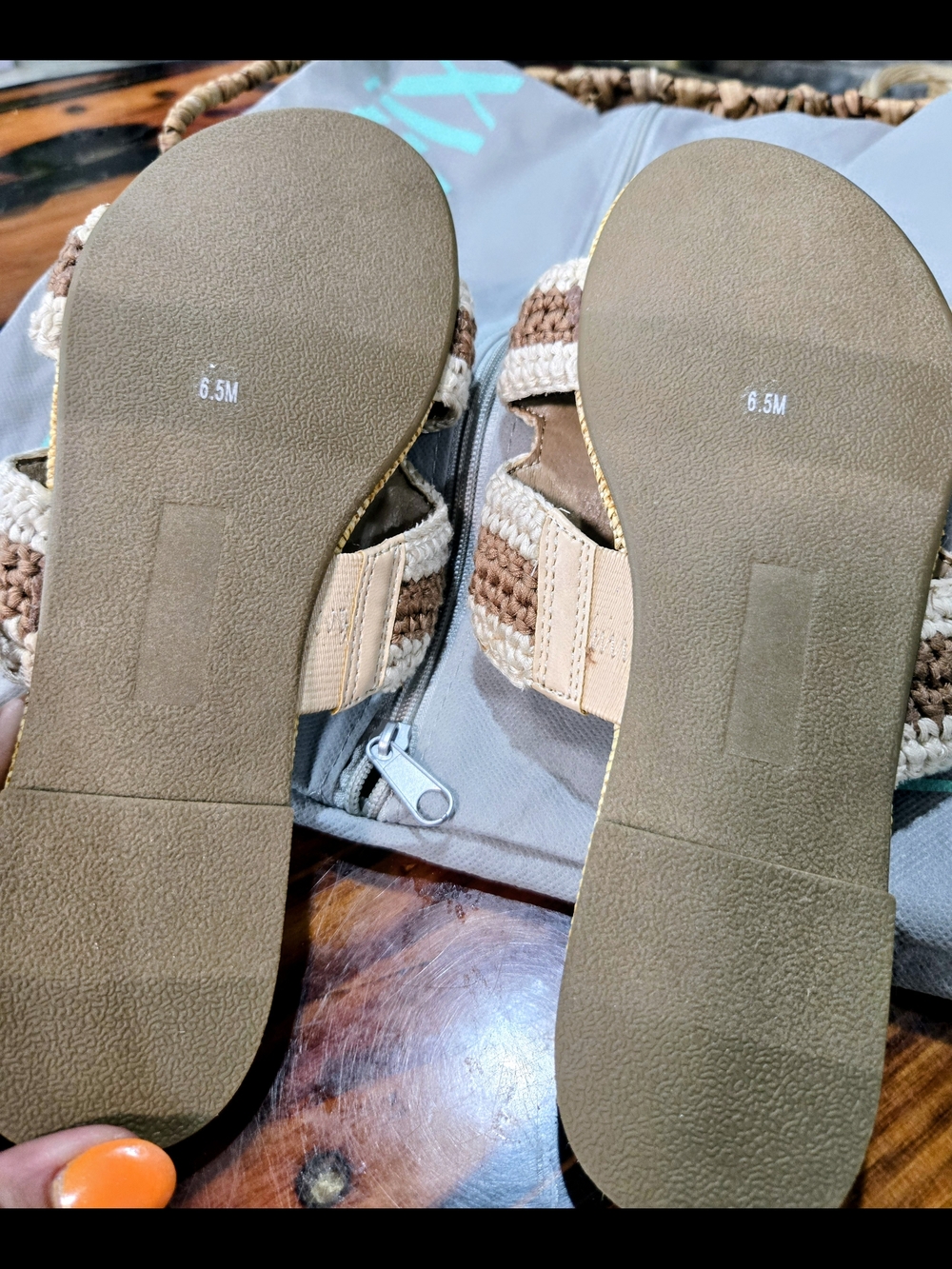 NWT DV by Dolce Vita Geeya C Crochet Slide Sandals Tan 6.5 - Picture 5 of 11